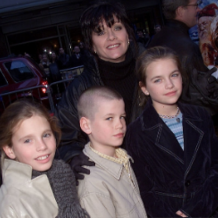Patti and her three children, Alexandra, Liam, and Emmelyn